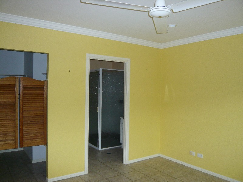 Kewarra Beach QLD 4879