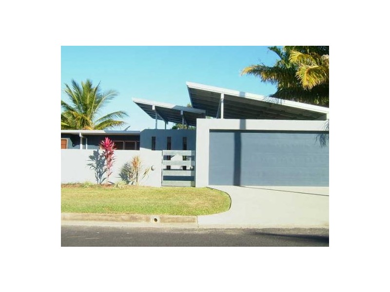 7 BULOLO ST, Trinity Beach QLD 4879