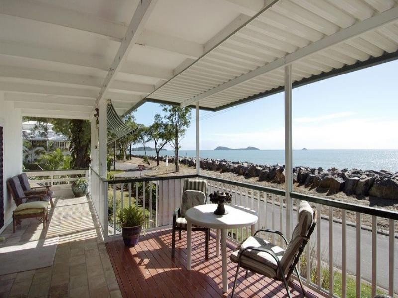 23 ARLINGTON ESPLANADE, CLIFTON BEACH, Cairns QLD 4870