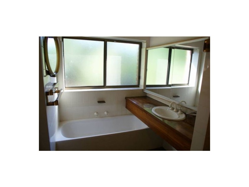 117 ARLINGTON ESPLANADE, CLIFTON BEACH, Cairns QLD 4870