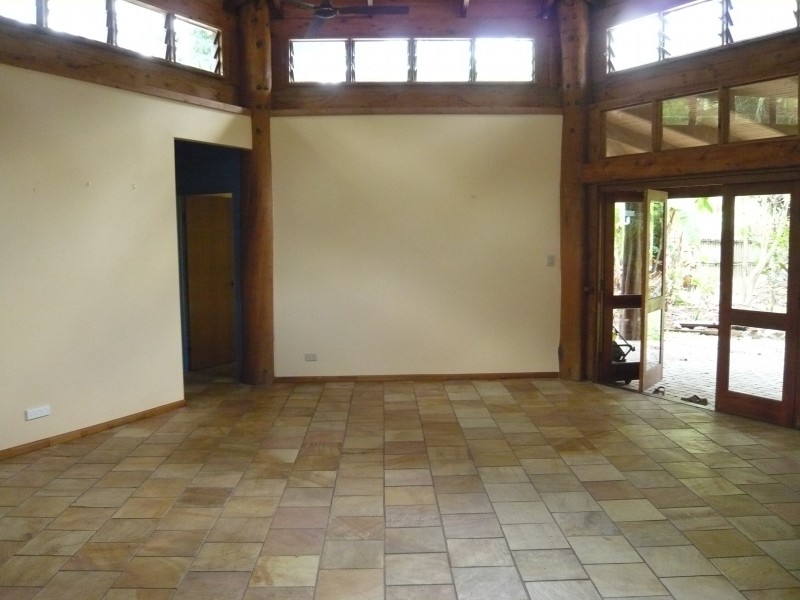 24 PELLOWE CLOSE, Clifton Beach QLD 4879