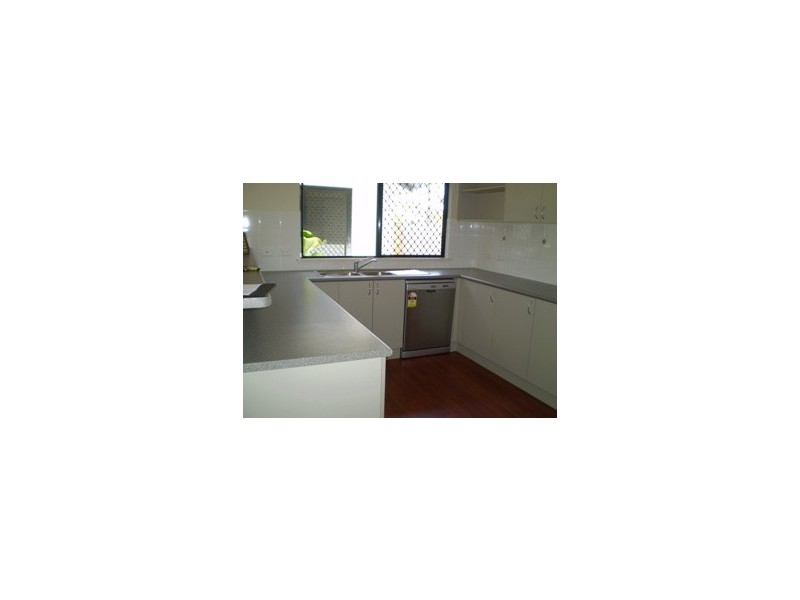 3 FRANKLIN CL, Clifton Beach QLD 4879