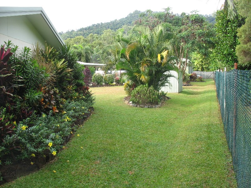 Kewarra Beach QLD 4879