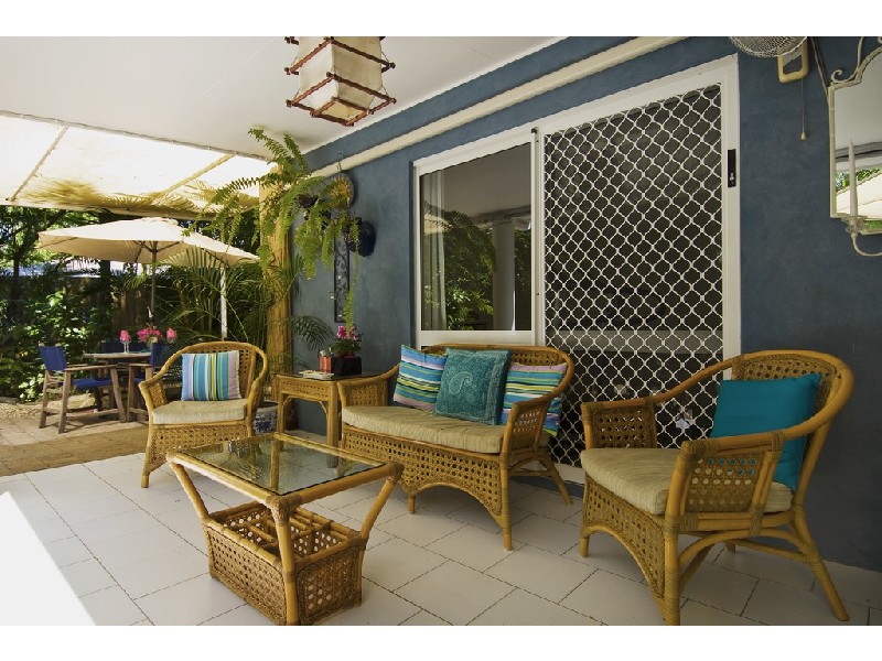 54 YULE AVE. CLIFTON BEACH, Cairns QLD 4870