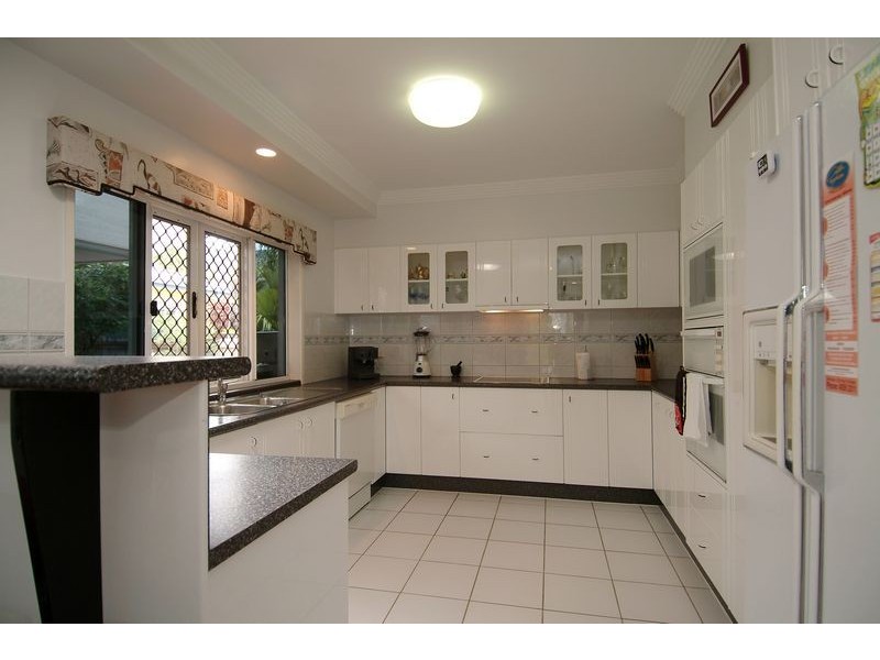 3 MELISSA CLOSE,, Clifton Beach QLD 4879
