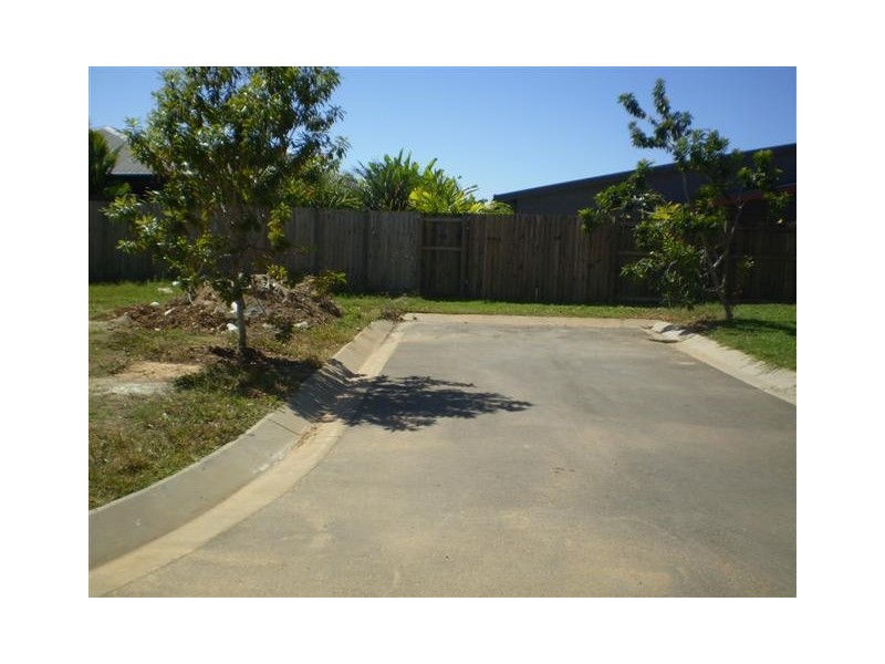 1 VALLA CLOSE, Kewarra Beach QLD 4879