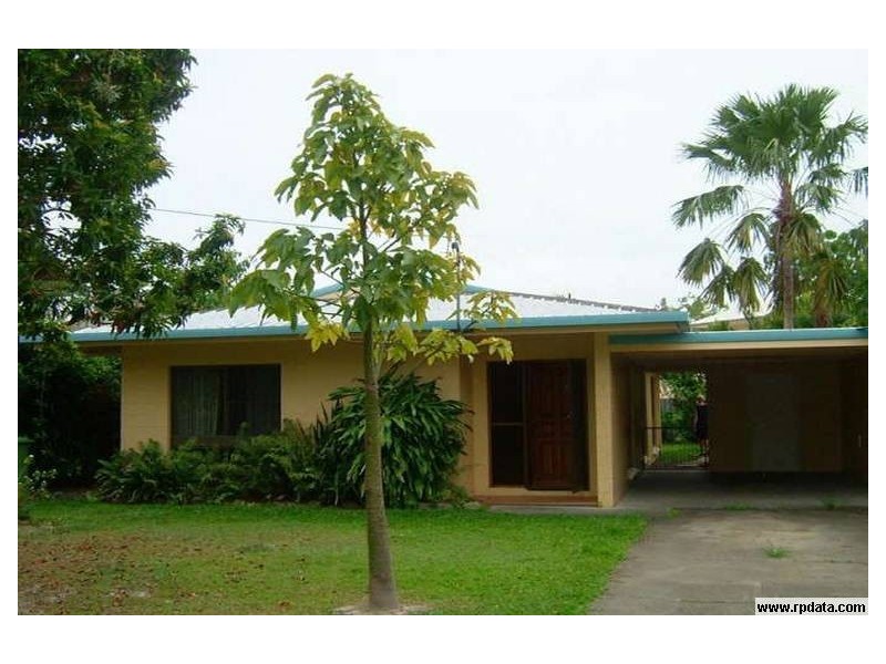 U1 & 2, 4 AGINCOURT CLOSE, Clifton Beach QLD 4879