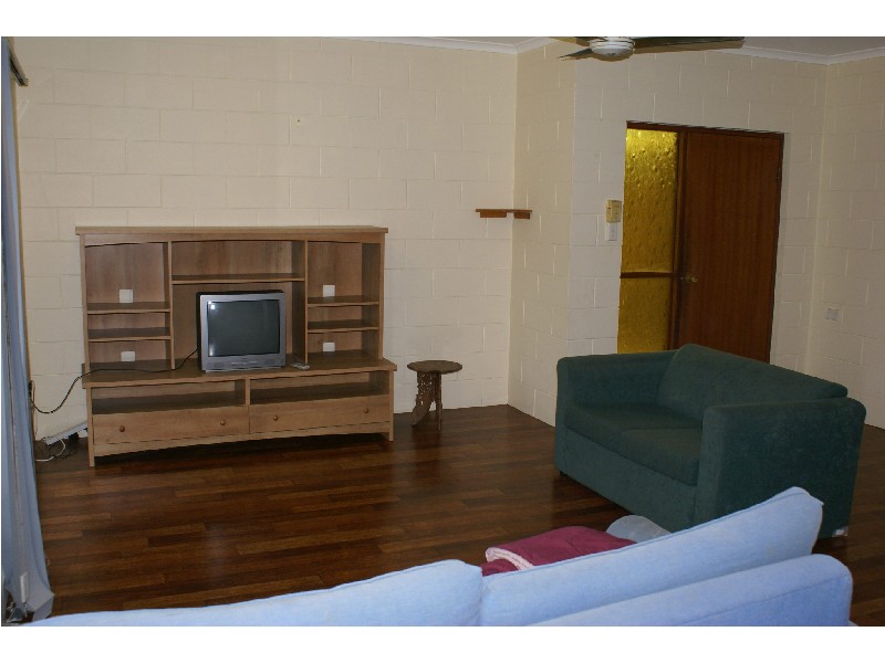 U1 & 2, 4 AGINCOURT CLOSE, Clifton Beach QLD 4879