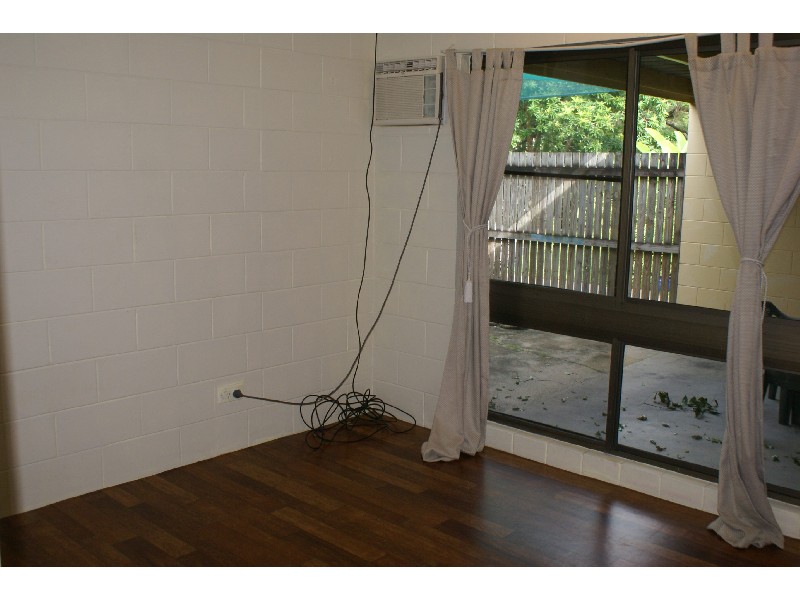 U1 & 2, 4 AGINCOURT CLOSE, Clifton Beach QLD 4879