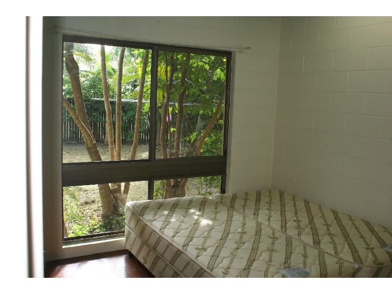 U1 & 2, 4 AGINCOURT CLOSE, Clifton Beach QLD 4879