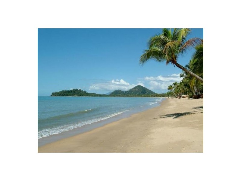 23 ARLINGTON ESPLANADE, CLIFTON BEACH, Cairns QLD 4870