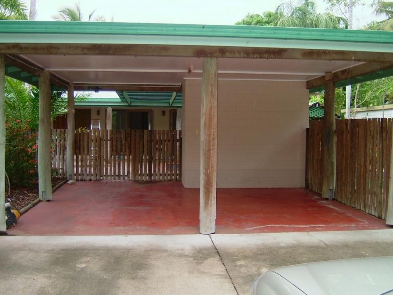 Clifton Beach QLD 4879