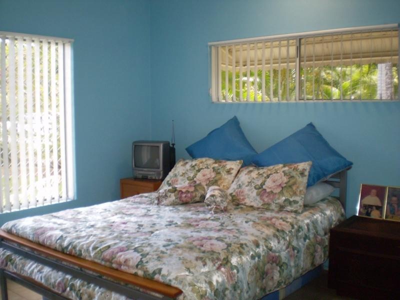 1 AGINCOURT CLOSE, Clifton Beach QLD 4879