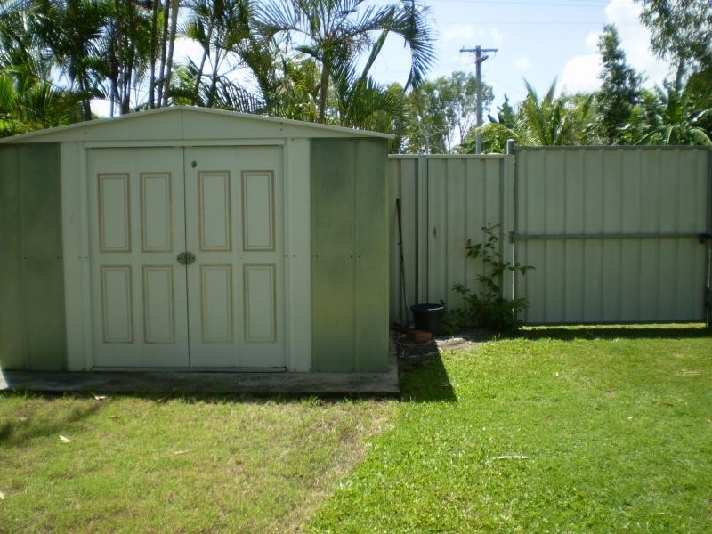 1 AGINCOURT CLOSE, Clifton Beach QLD 4879