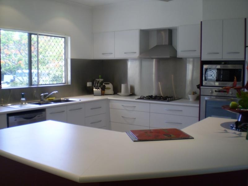 1 AGINCOURT CLOSE, Clifton Beach QLD 4879