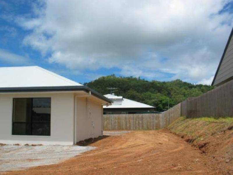 Aeroglen QLD 4870