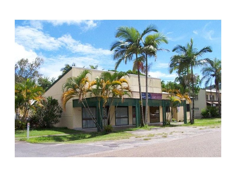 11 JOHNSTON STREET, Mossman QLD 4873