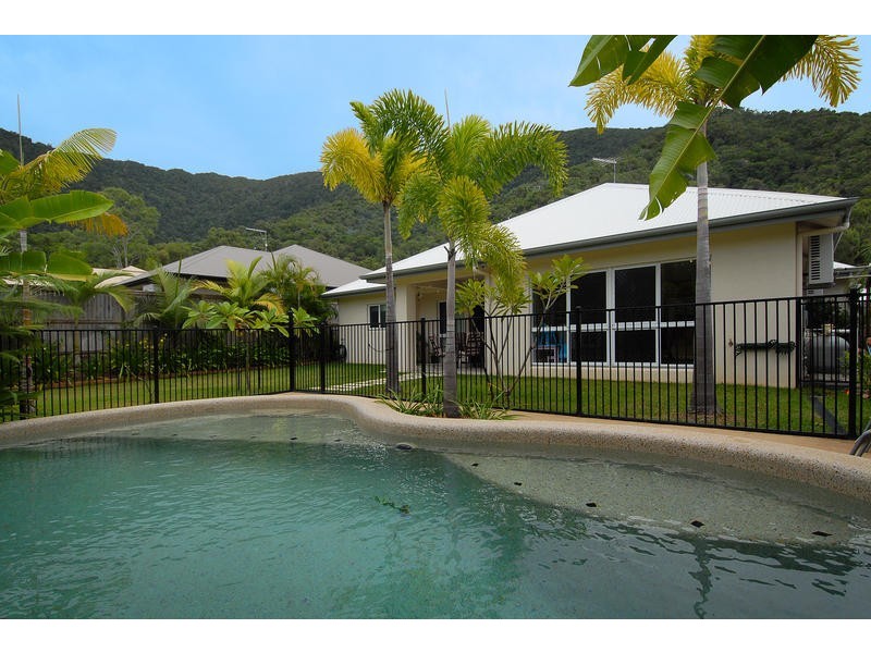 26 SECLUSION DRIVE, Palm Cove QLD 4879