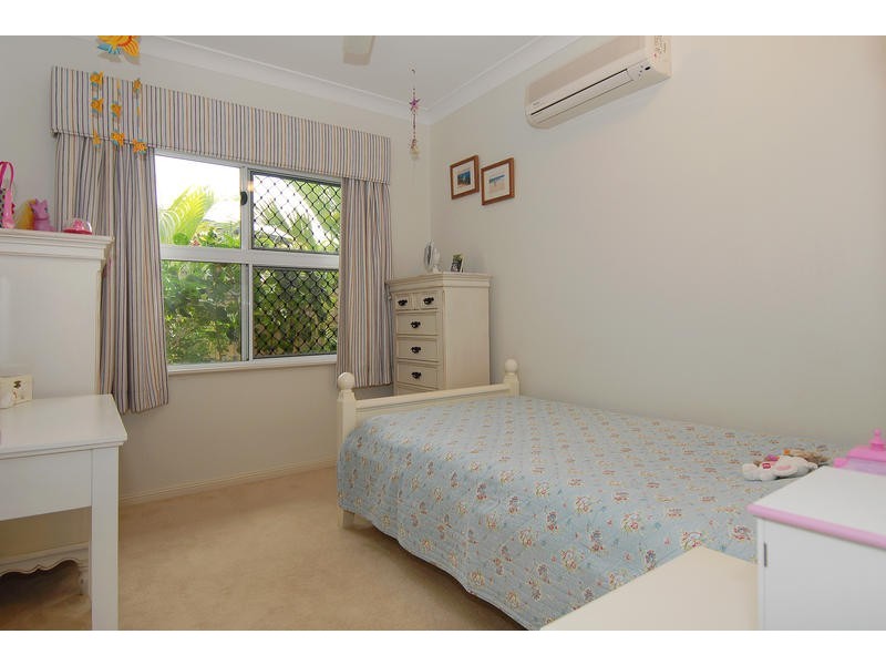 26 SECLUSION DRIVE, Palm Cove QLD 4879