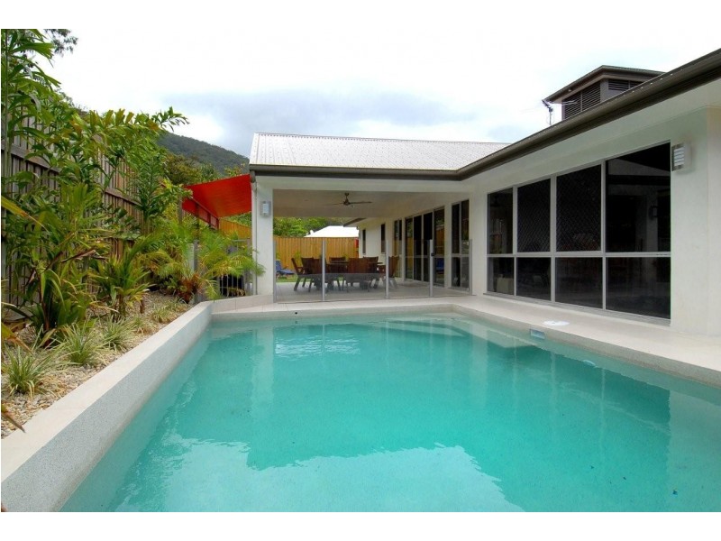 31 MULLER STREET,, Palm Cove QLD 4879