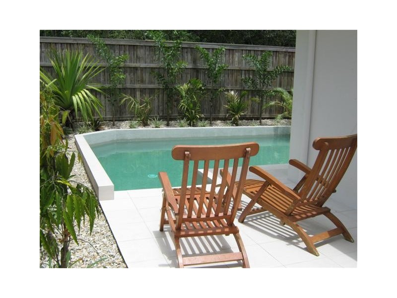 31 MULLER STREET,, Palm Cove QLD 4879