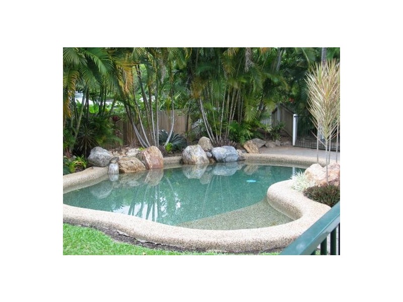 8 Satelite Street, Clifton Beach QLD 4879