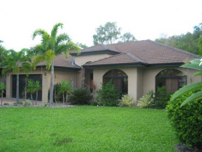 Clifton Beach QLD 4879