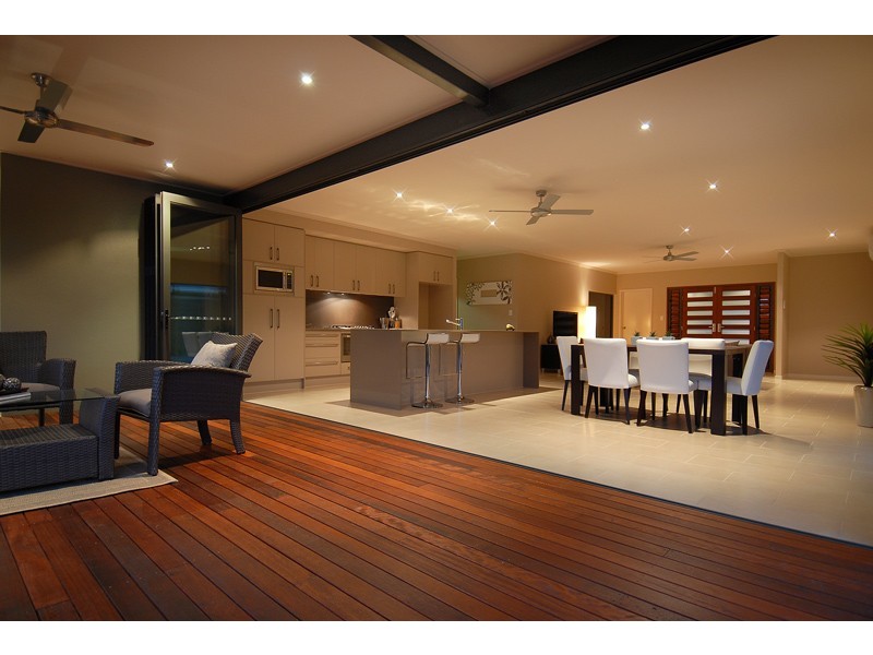 20 PORT CLOSE, Trinity Beach QLD 4879