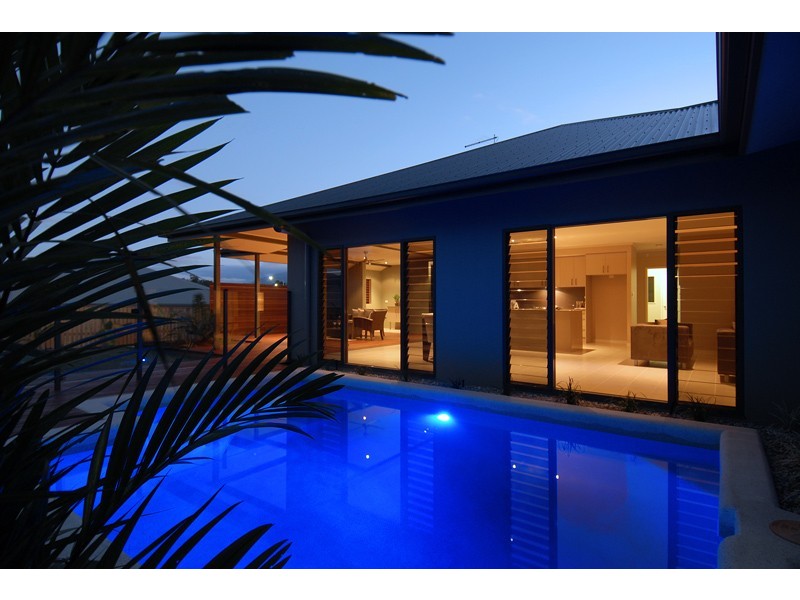 20 PORT CLOSE, Trinity Beach QLD 4879