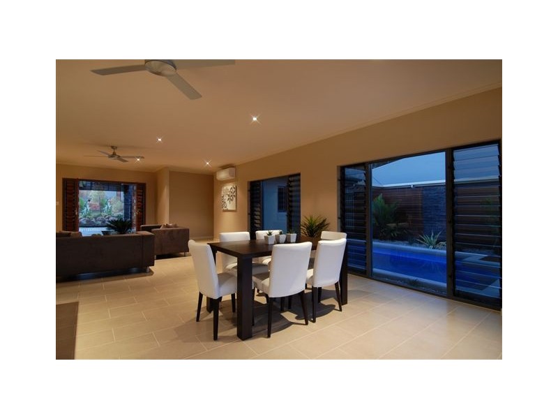 20 PORT CLOSE, Trinity Beach QLD 4879