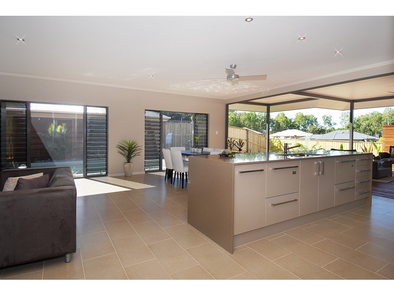 20 PORT CLOSE, Trinity Beach QLD 4879