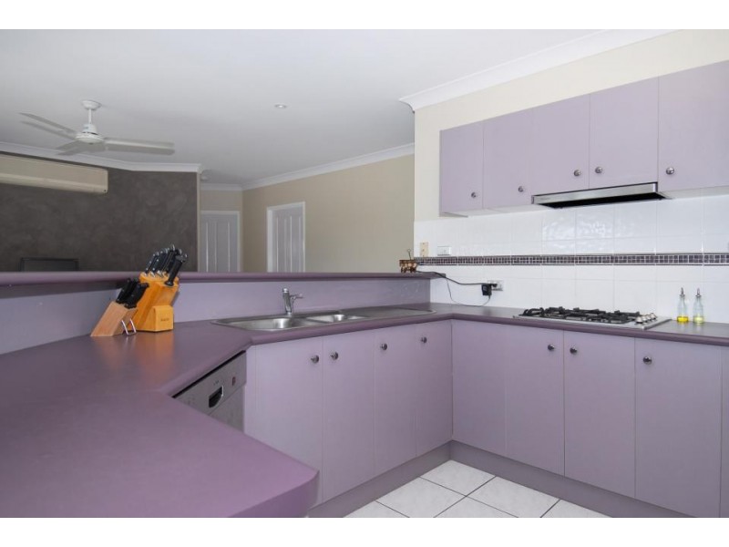 8 WARANA CLOSE, Kewarra Beach QLD 4879