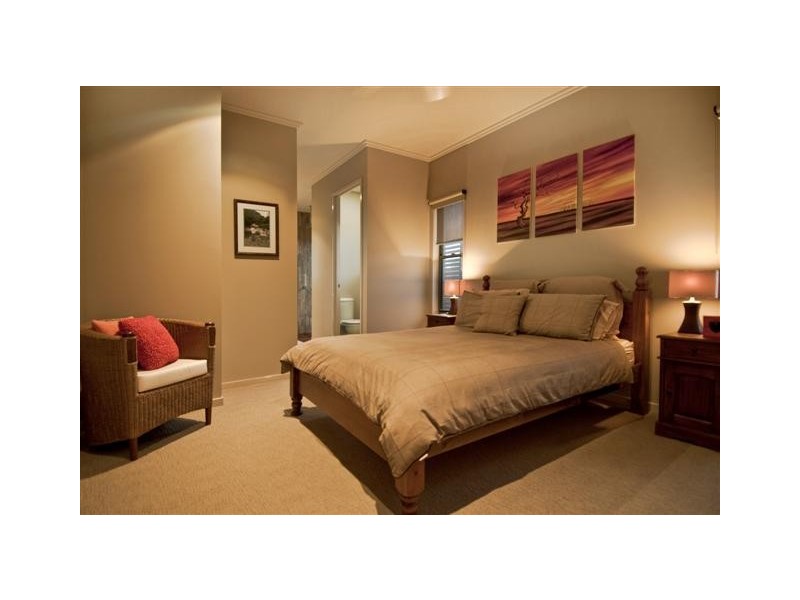 28 MULLER ST., ARGENTEA, PALM COVE, Cairns QLD 4870