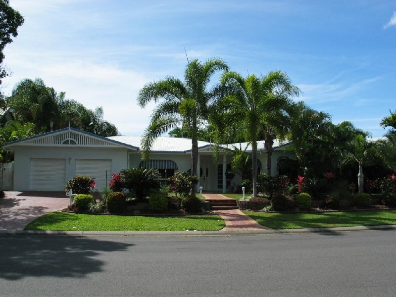44 YULE AVE. CLIFTON BEACH, Cairns QLD 4870