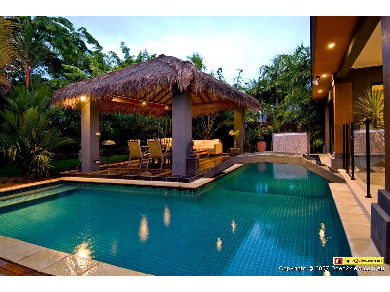 1 TURTLE CLOSE, CLIFTON BEACH, Cairns QLD 4870