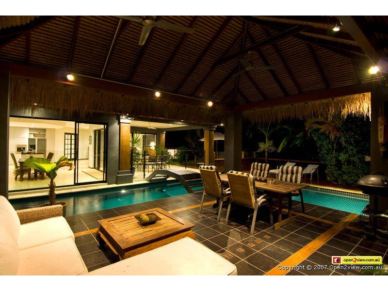 1 TURTLE CLOSE, CLIFTON BEACH, Cairns QLD 4870
