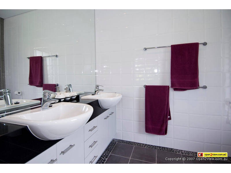 1 TURTLE CLOSE, CLIFTON BEACH, Cairns QLD 4870