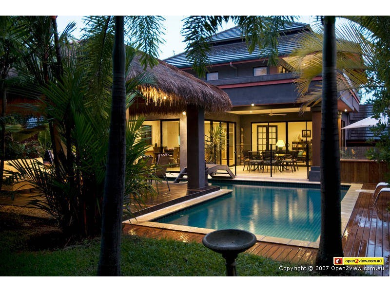 1 TURTLE CLOSE, CLIFTON BEACH, Cairns QLD 4870