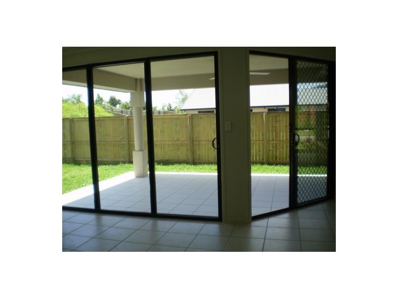 13 PALMETTO ST, Palm Cove QLD 4879