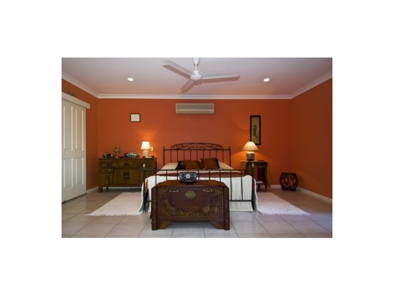 52 KEWARRA STREET, KEWARRA BEACH, Cairns QLD 4870