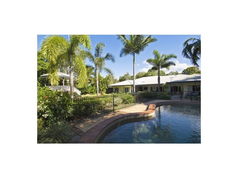 52 KEWARRA STREET, KEWARRA BEACH, Cairns QLD 4870