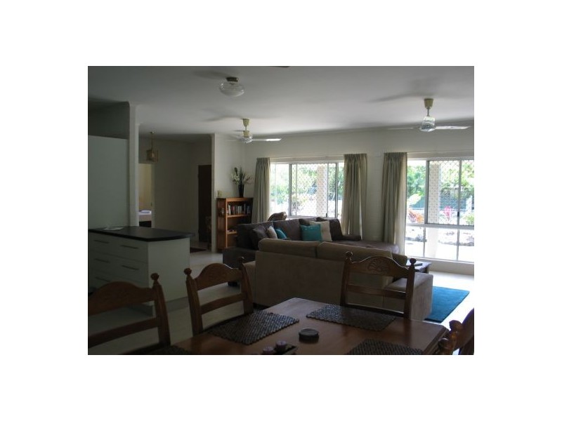 19 Jules Street, Kewarra Beach QLD 4879