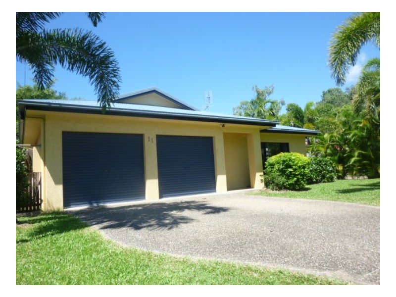11 HELSDON CLOSE, Clifton Beach QLD 4879