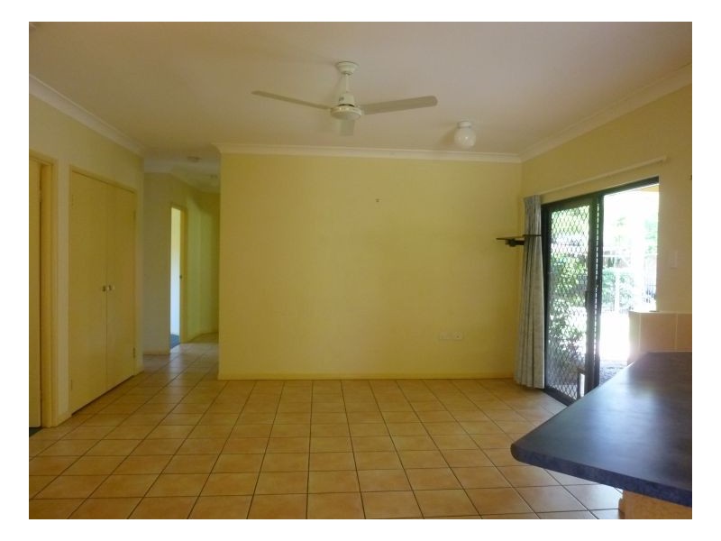 11 HELSDON CLOSE, Clifton Beach QLD 4879