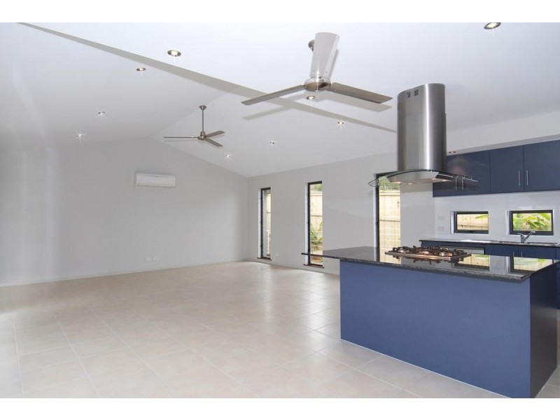 Trinity Beach QLD 4879