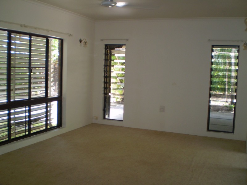 Clifton Beach QLD 4879