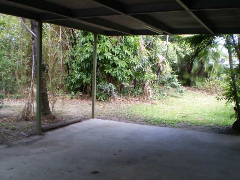 Clifton Beach QLD 4879