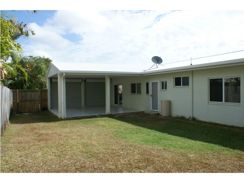 5 DOLPHIN CLOSE, Kewarra Beach QLD 4879
