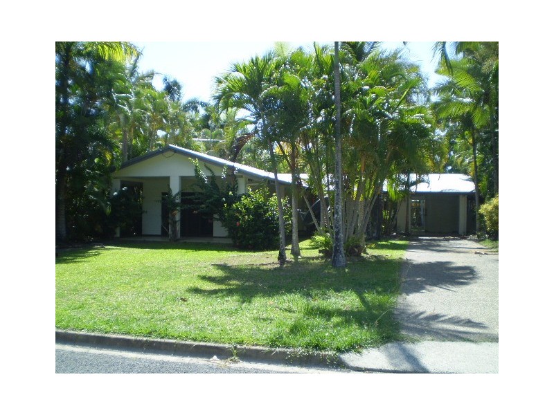 12  THAIS STREET, Palm Cove QLD 4879
