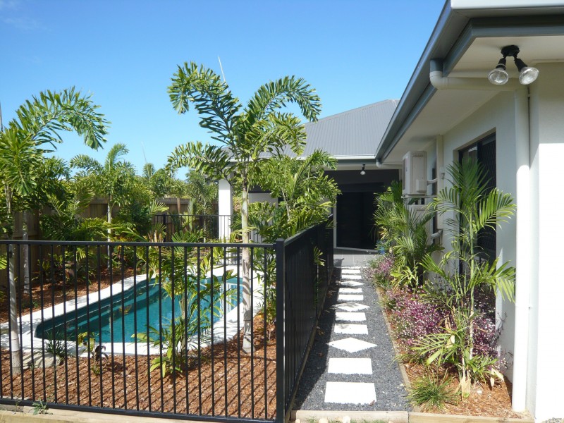 Palm Cove QLD 4879